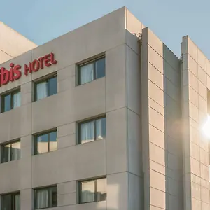 Ibis 2* Жирона